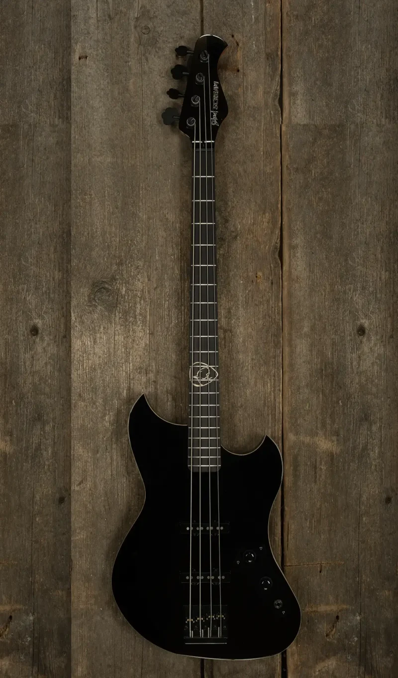 Silent Scream Witch Bass Black